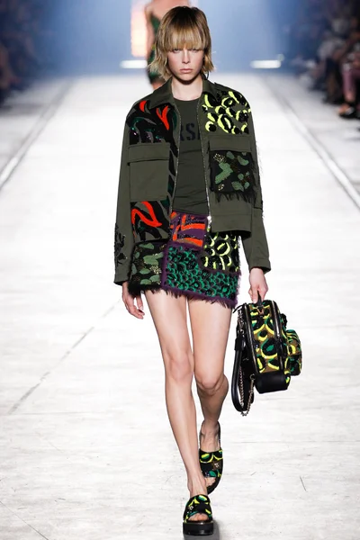 Look 52